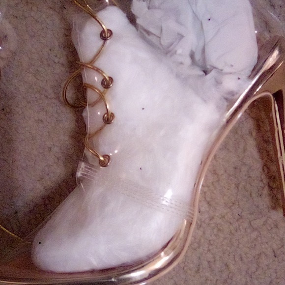 BOOTIES - Picture 3 of 4